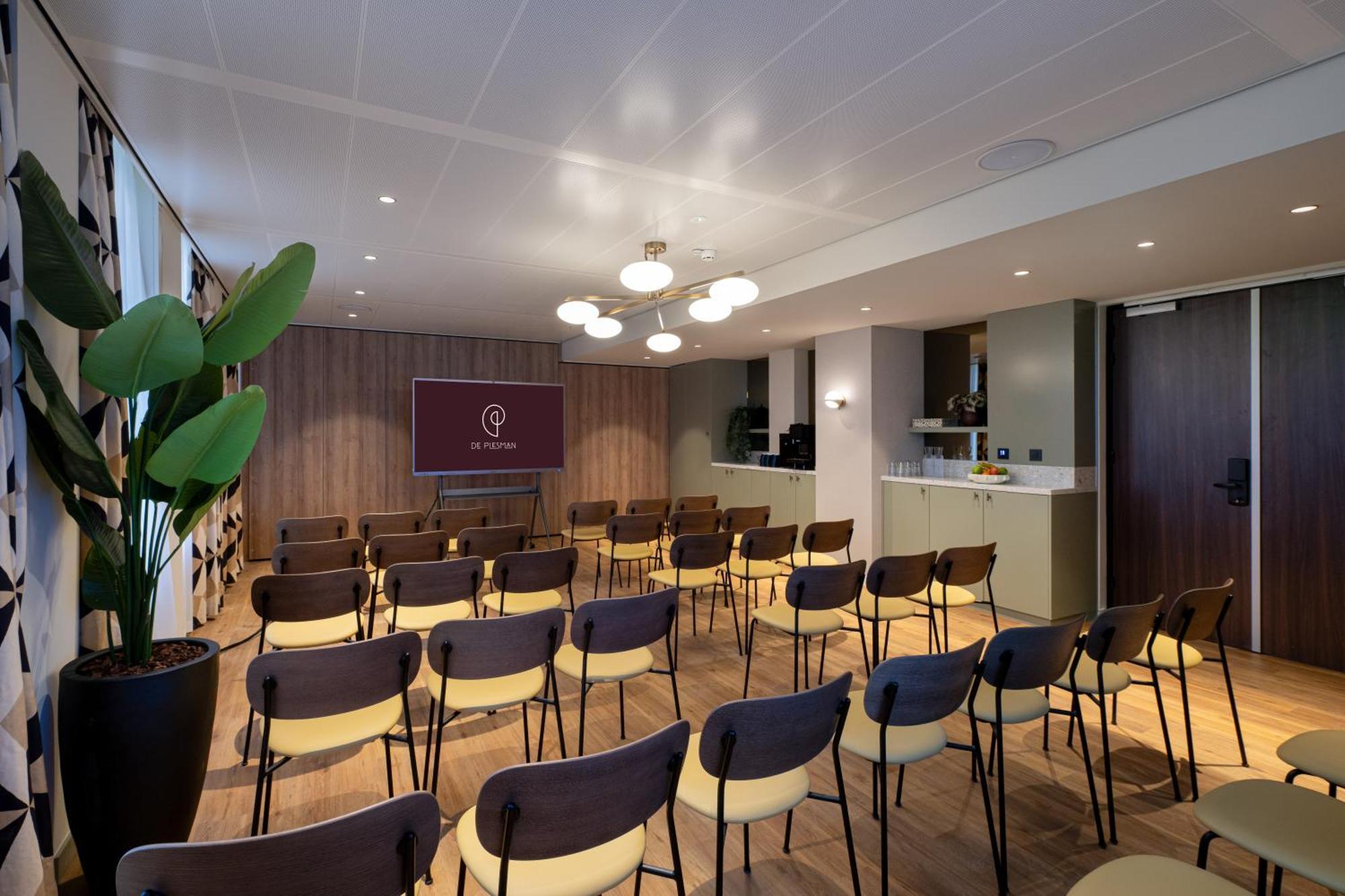 De Plesman Hotel Хага Екстериор снимка